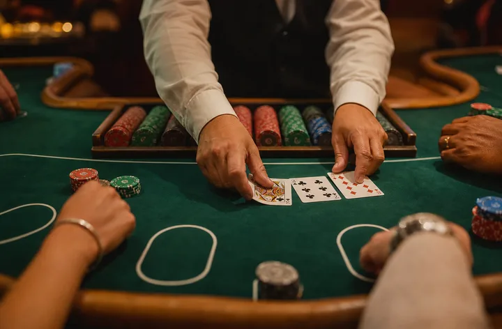 Teen Patti 52 card deck explained practice table scene